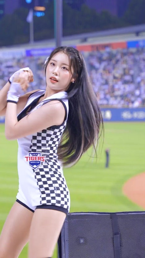 a249bce4b5aeb4d4ef76b18fe200ee01_1762614469_9613.jpg a249bce4b5aeb4d4ef76b18fe200ee01_1762614469_9613.jpg